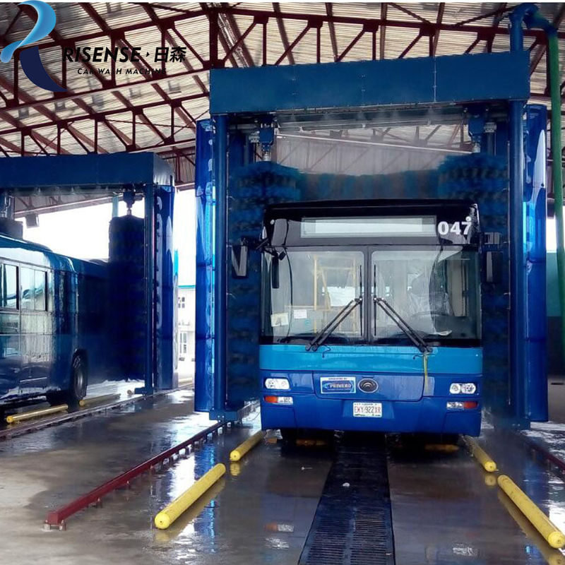 Consumo de agua de 250 L/autobús CB-730 Camión de cepillos de vuelco automático completo tipo 3